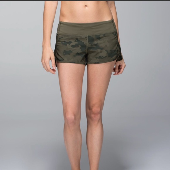 Lululemon Fatigue Camo Speed Shorts Sz 2 - Picture 2 of 3
